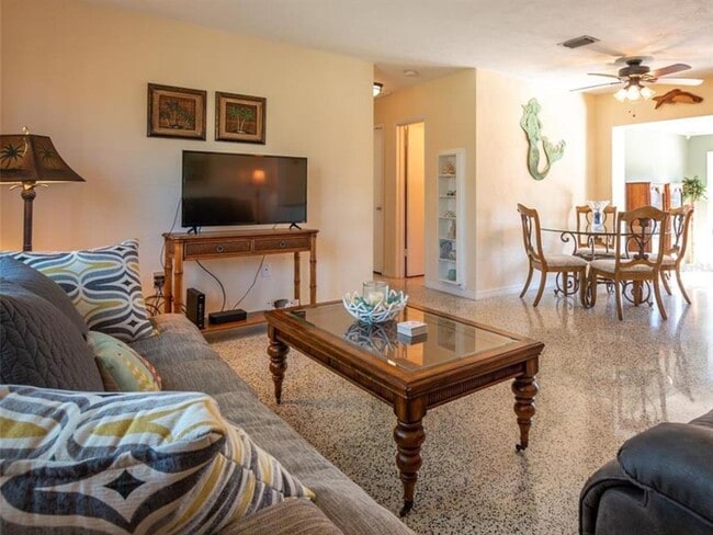 Building Photo - 2456 Elkcam Blvd