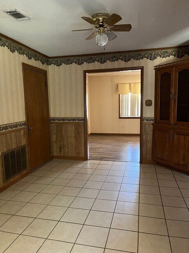 Foto del edificio - 621 Oklahoma Ave