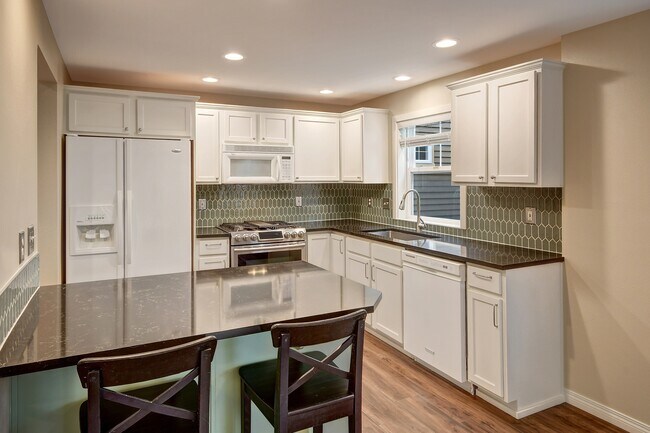 Foto del edificio - 5707 26th Ave NW