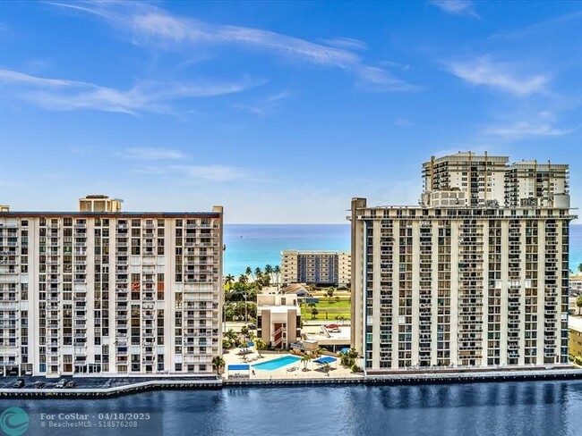 Building Photo - 1600 S Ocean Dr