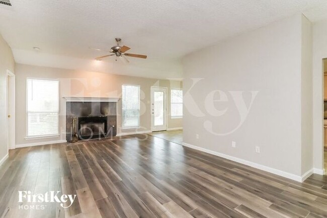 Building Photo - 9009 Brushy Creek Trail