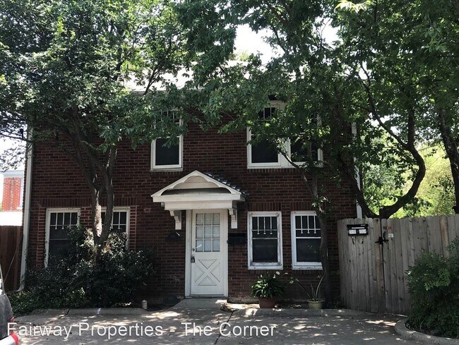 Building Photo - 2 br, 1 bath House - 106-A E 38th St