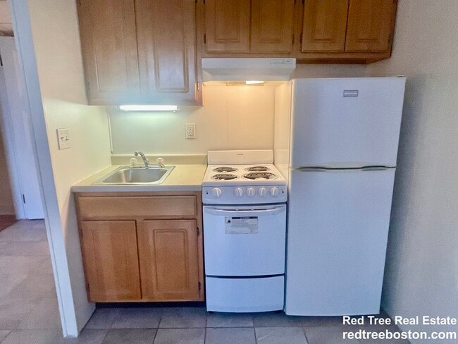 Photo - 62 Boylston St Apartment