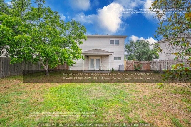 Building Photo - 3 Bedroom 2.5 Bath Available NOW