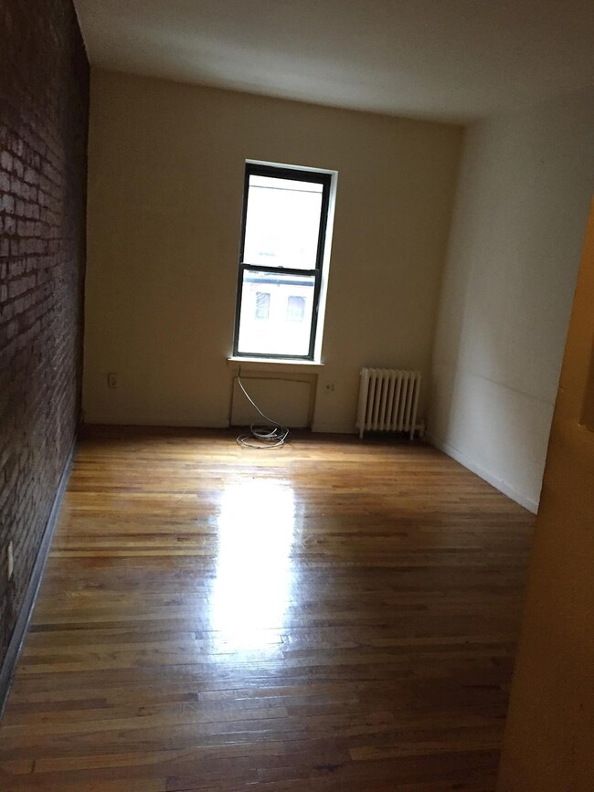 Building Photo - 48 West 82nd Street