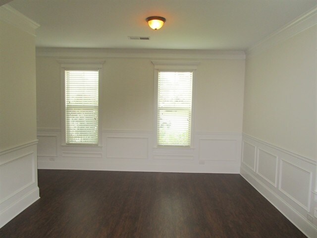 Building Photo - 2572 Corey Park Dr