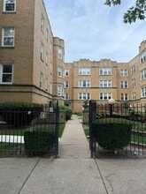 Building Photo - 6312 N Richmond St