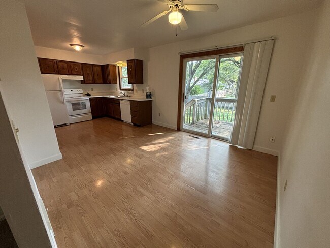 Building Photo - Century Duplex