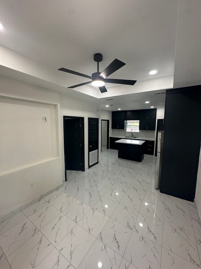 Foto del edificio - 4503 E Richardson Rd