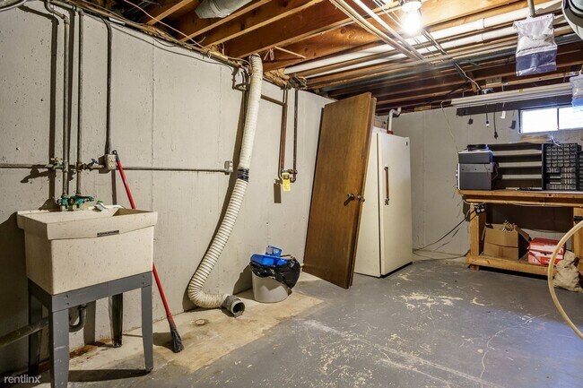 Foto del edificio - 3 br, 2 bath House - 719 Arnold Ave