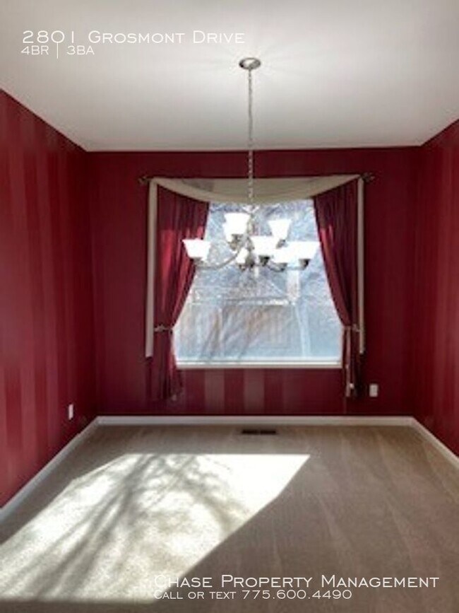 Foto del edificio - 2801 Grosmont Dr