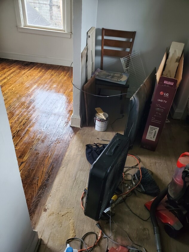 Flooring refinished - 619 Randolph St