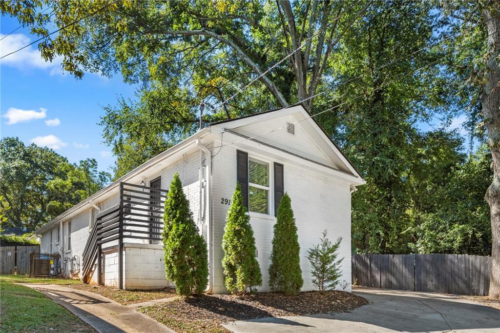 Foto principal - 2911 Glenwood Ave SE