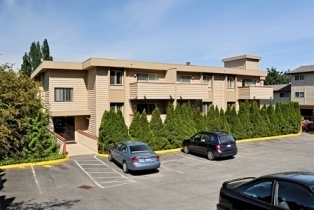 Primary Photo - 425 Apartments