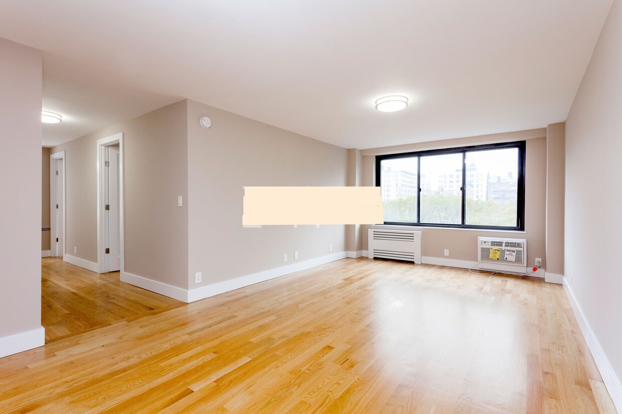 Primary Photo - 782 Columbus Ave
