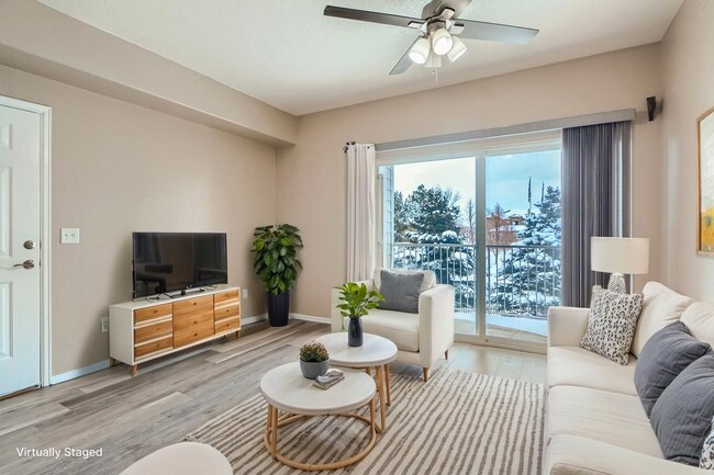 Building Photo - Spacious 3 Bed Condo in Gated Savannah Condos | Pool, Spa & Covered Balcony