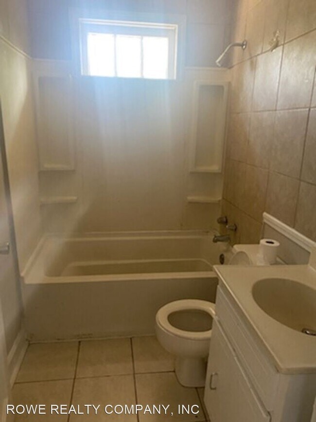 Building Photo - 2 br, 1 bath House - 2923 SCHAUL STREET