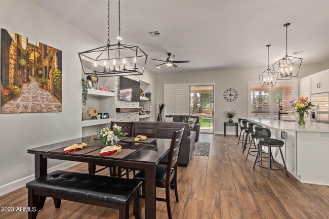 Foto del edificio - 6319 E Juniper Ave