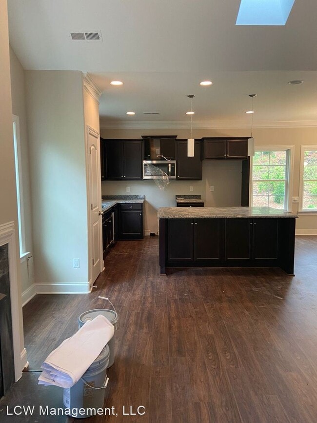 Foto del edificio - 3 br, 2 bath House - 800 Silver Leaf Drive