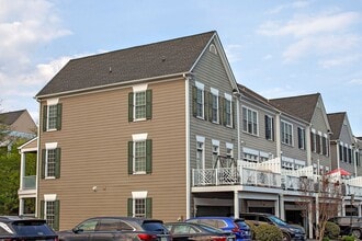 Building Photo - 5367 Golf Dr