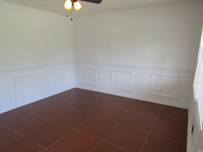 Building Photo - 121 Glenn Bryant Rd
