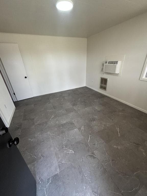 Foto del edificio - 10524 Farm Rd 2180