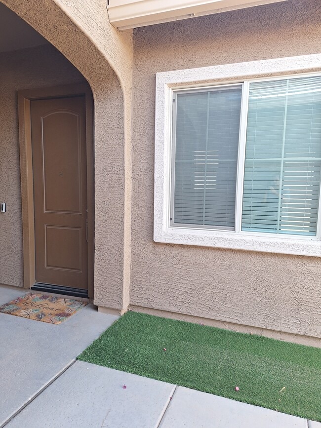 Building Photo - 24426 N 163rd Dr