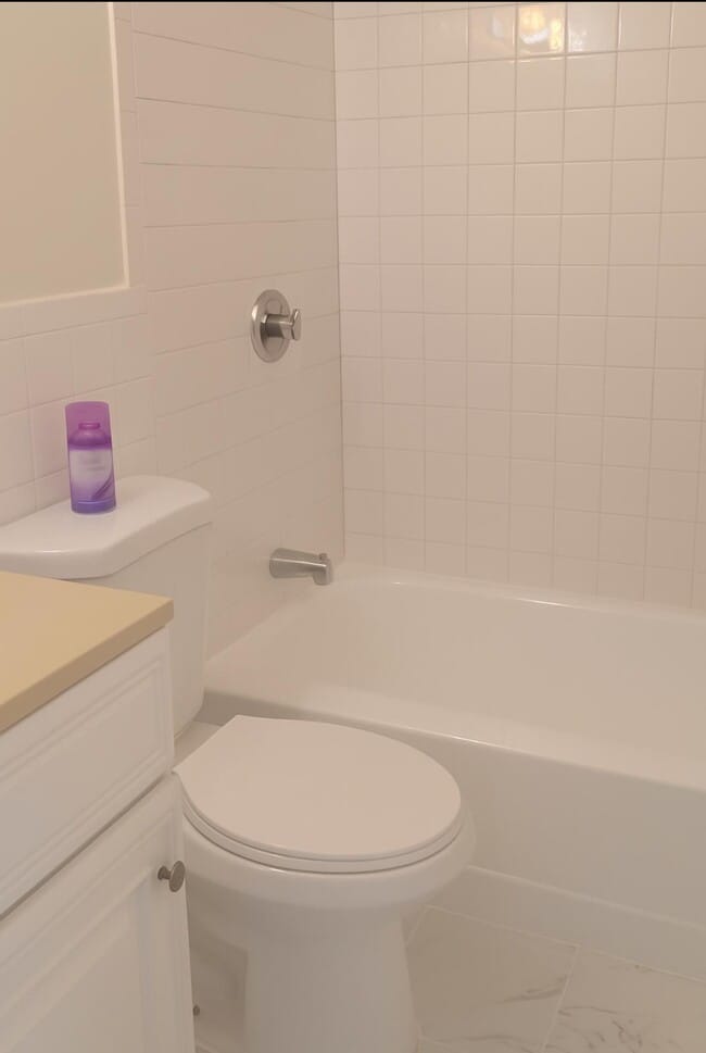 Building Photo - Apartments in Everett & Malden