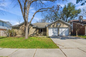 Building Photo - 4922 Temple Bell Dr