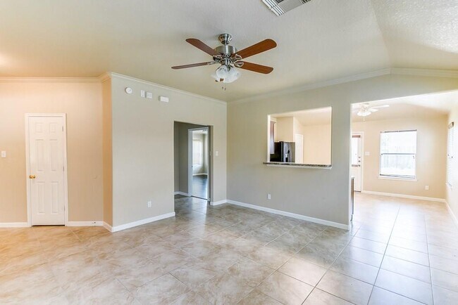 Foto del edificio - 22450 Highland Point Ln