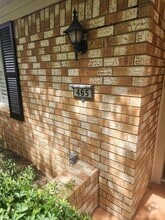 Building Photo - 465 Cranbrook Dr