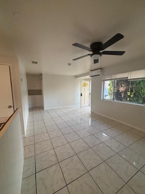 Foto del edificio - 1570 W Ramona Dr