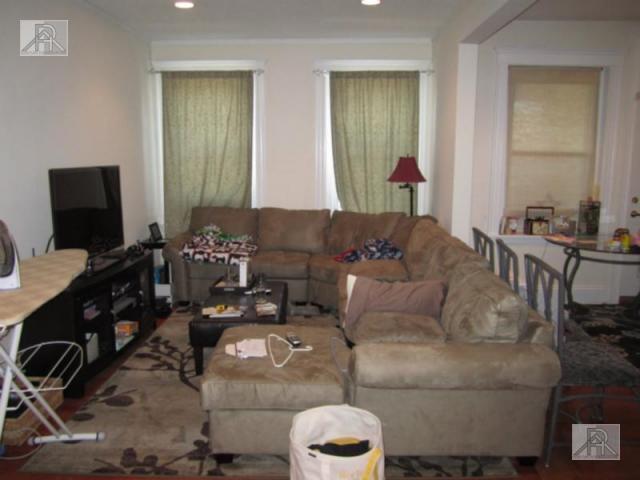 Foto del edificio - 3 bedroom in Brookline MA 02446