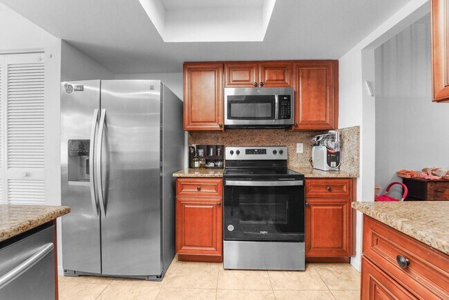 Foto del edificio - 6750 Boca Pines Trail