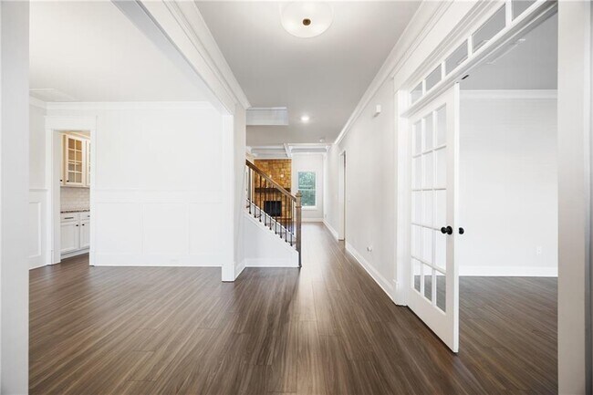 Building Photo - 130 Logan Pass Dr