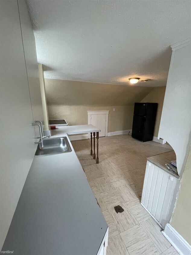 Primary Photo - 2 br, 1 bath Duplex - 7111 Elton Avenue 2