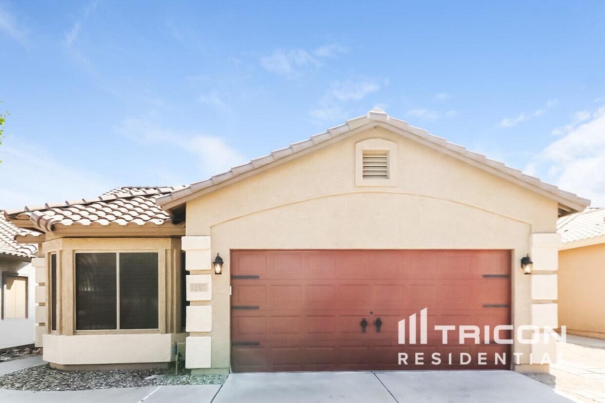 Primary Photo - 12917 W Columbine Drive El Mirage AZ