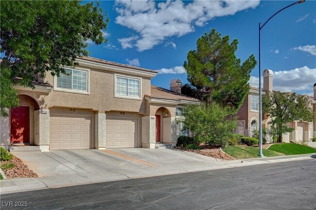 Building Photo - 10164 Tree Bark St