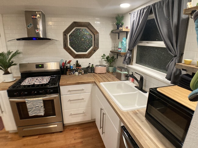 Foto del edificio - 301 4th St