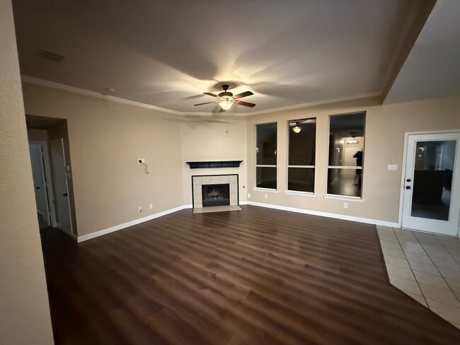 Foto del edificio - 3404 Pinecone Dr