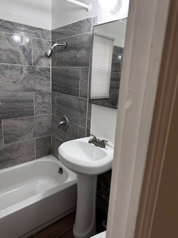 8557 Juniper Ave Unit 16, Fontana, CA 92335 Room for Rent in Fontana