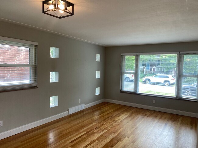 Building Photo - Newly Renovated Home with 2 Car garage in ...