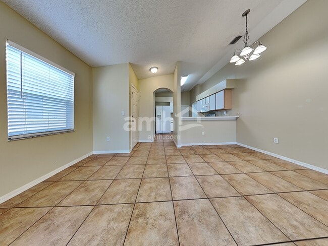 Building Photo - 4426 Country Hills Blvd