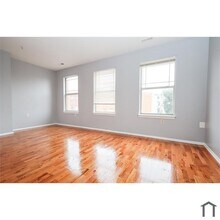 Building Photo - 1005 Hillman St