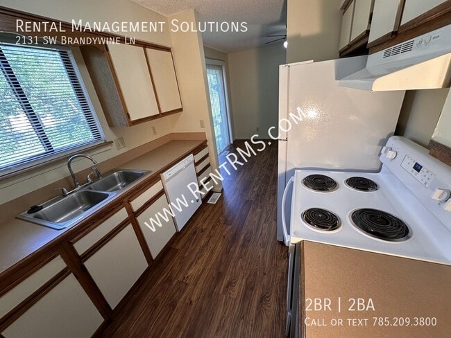 Building Photo - USD 437 - WITHIN WALKING DISTANCE OF WESTR...