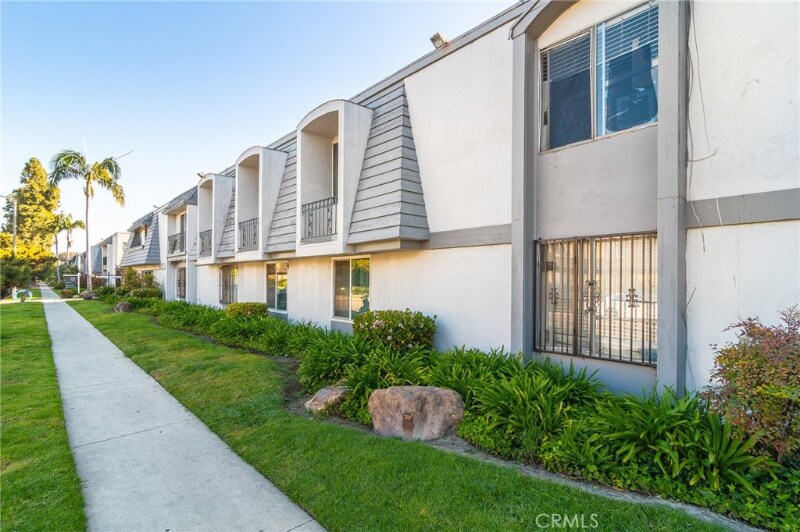 Foto principal - 5530 Ackerfield Ave