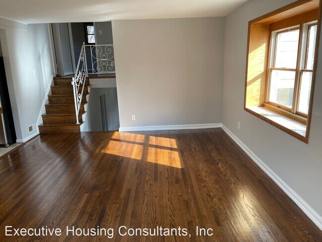 Foto del edificio - 3 br, 2 bath House - 10301 Julep Ave