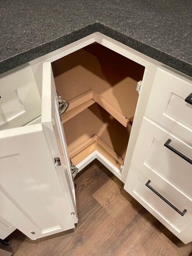 Foto del edificio - 111 Juniper Path