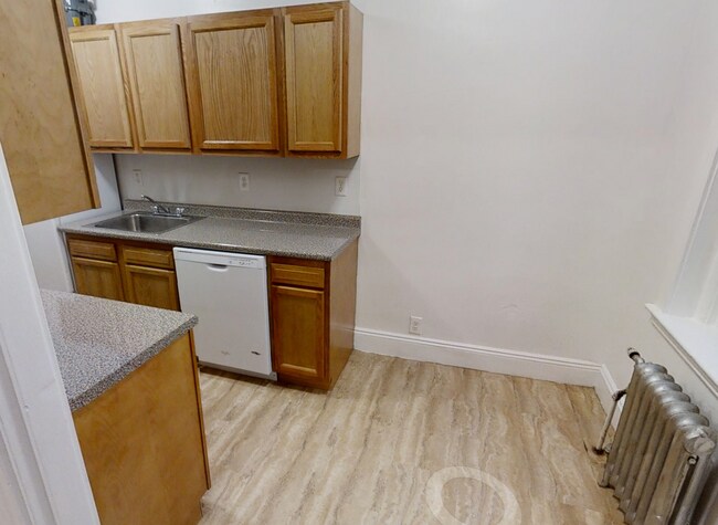 Foto del edificio - Avl NOW No Fee! Sunny, renovated Studio w/updated kitchen!