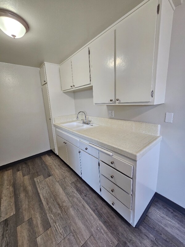 Foto del edificio - 1135 W I St